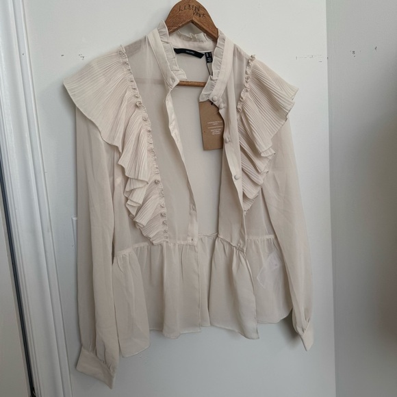 NWT VERO MODA Elegant Cream Ruffled Women's Top blouse S - Picture 3 of 5
